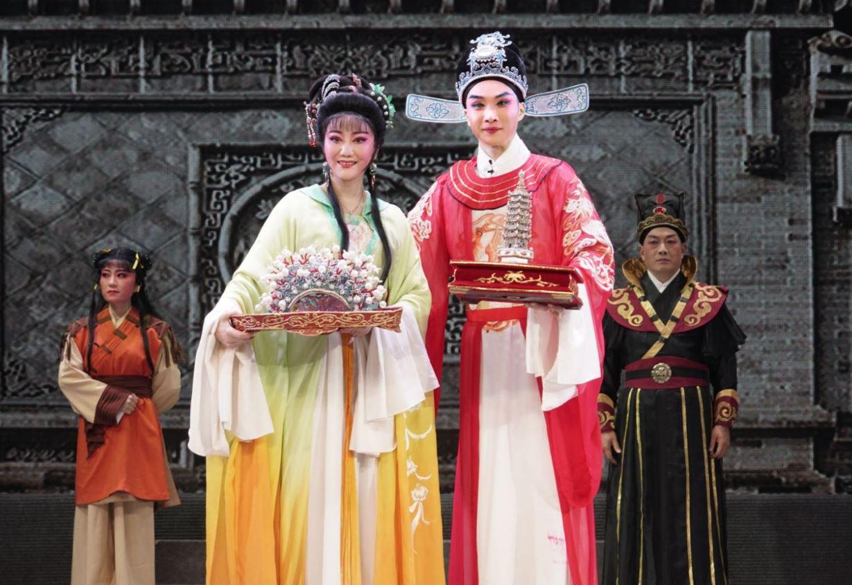 新澳門精準(zhǔn)正最精準(zhǔn)龍門客棧，新澳門精準(zhǔn)龍門客棧，揭秘最準(zhǔn)確的預(yù)測(cè)秘籍