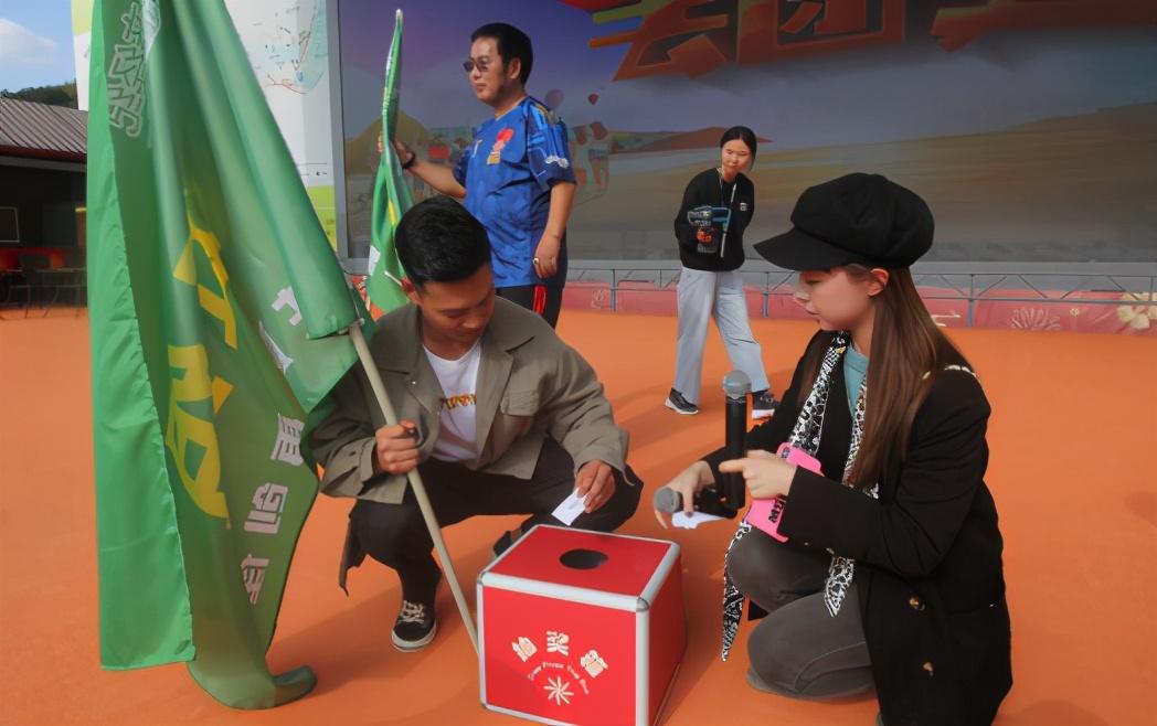 2020年新老管家婆圖，洞悉管理變革的十大關(guān)鍵詞，2020年新老管家婆圖，洞悉管理變革的十大關(guān)鍵詞解析