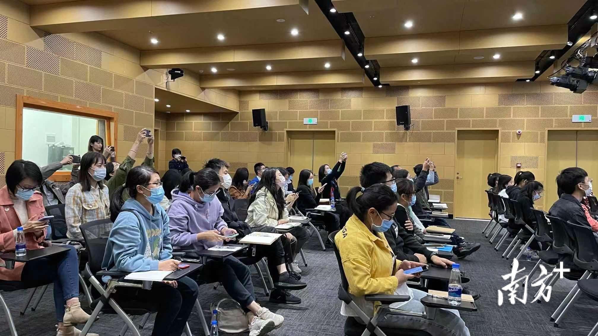 揭秘2025港澳寶典正版資料，掌握成功之密鑰，揭秘2025港澳寶典正版資料，掌握成功的關(guān)鍵密鑰