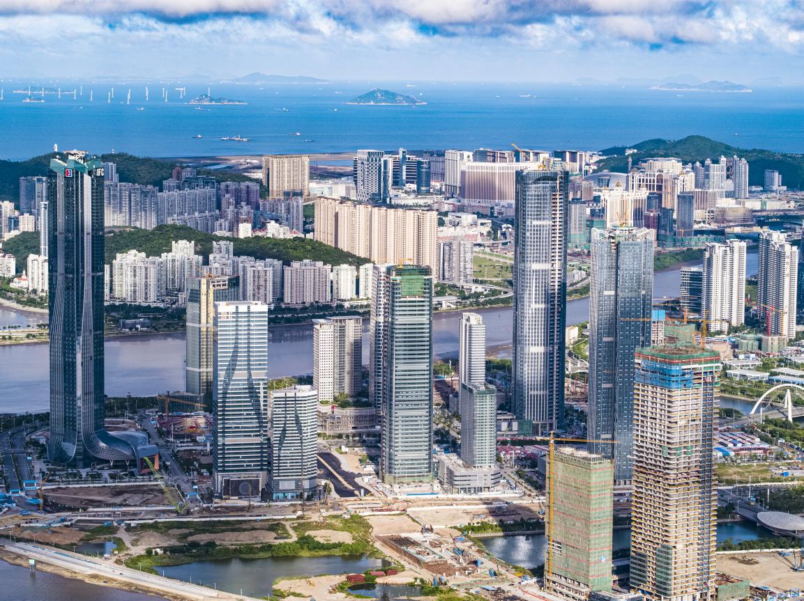 新澳門2025年正版免費(fèi)公開，探索未來(lái)的機(jī)遇與挑戰(zhàn)，澳門未來(lái)展望，機(jī)遇與挑戰(zhàn)并存（2025正版免費(fèi)公開）
